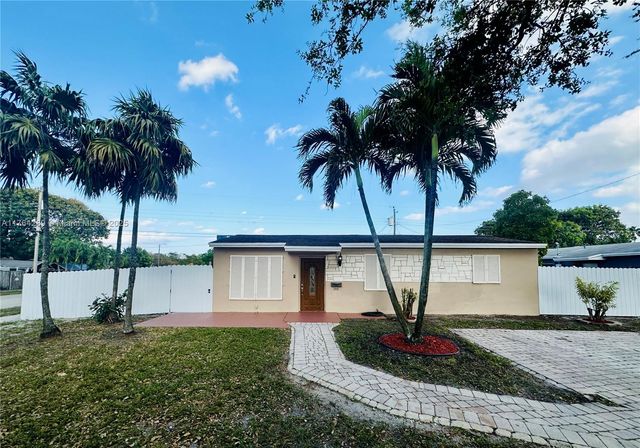 1441 N 72nd Ave, Hollywood, FL 33024