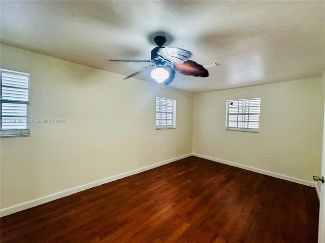 1441 N 72nd Ave, Hollywood, FL 33024