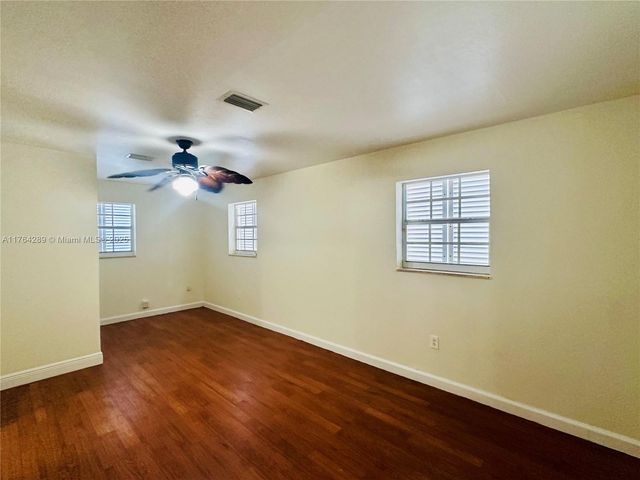 1441 N 72nd Ave, Hollywood, FL 33024