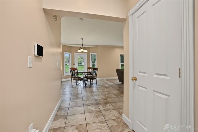 1939 Fountain View Drive, Dayton, OH 45414