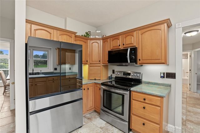1939 Fountain View Drive, Dayton, OH 45414