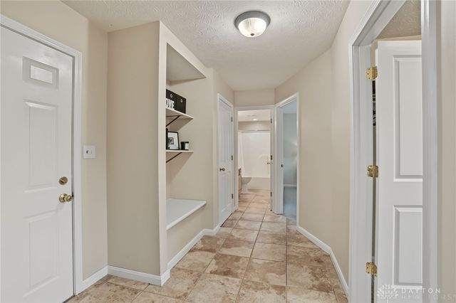 1939 Fountain View Drive, Dayton, OH 45414
