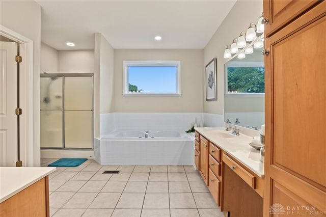 1939 Fountain View Drive, Dayton, OH 45414