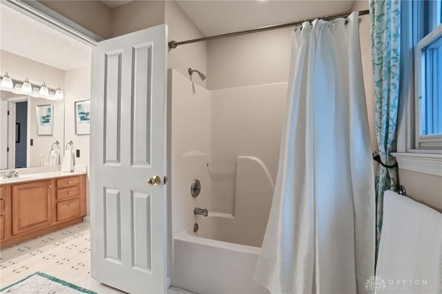 1939 Fountain View Drive, Dayton, OH 45414