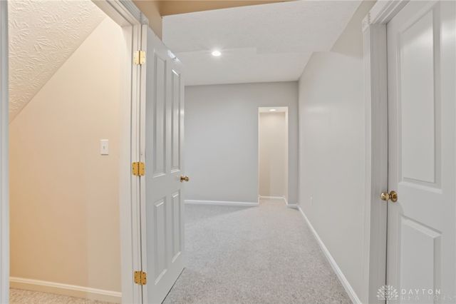 1939 Fountain View Drive, Dayton, OH 45414