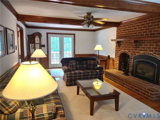 715 Reese Dr, Sandston, VA 23150