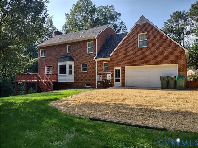 715 Reese Dr, Sandston, VA 23150