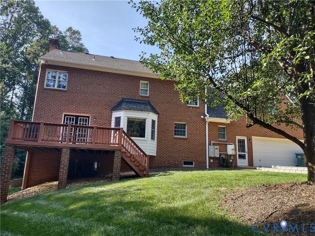 715 Reese Dr, Sandston, VA 23150