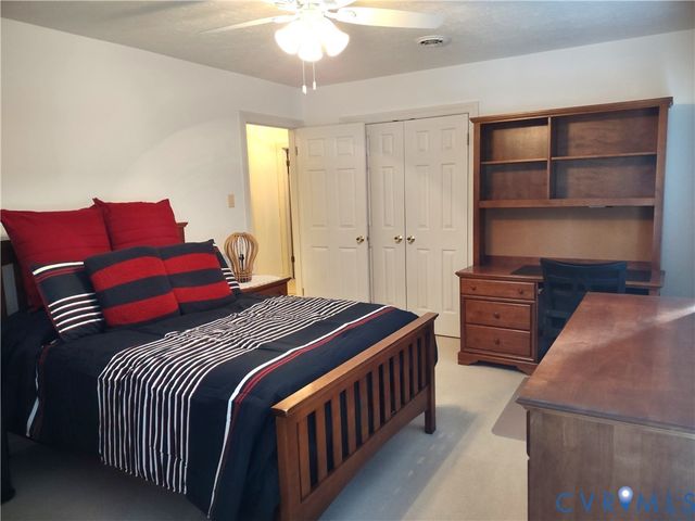 715 Reese Dr, Sandston, VA 23150