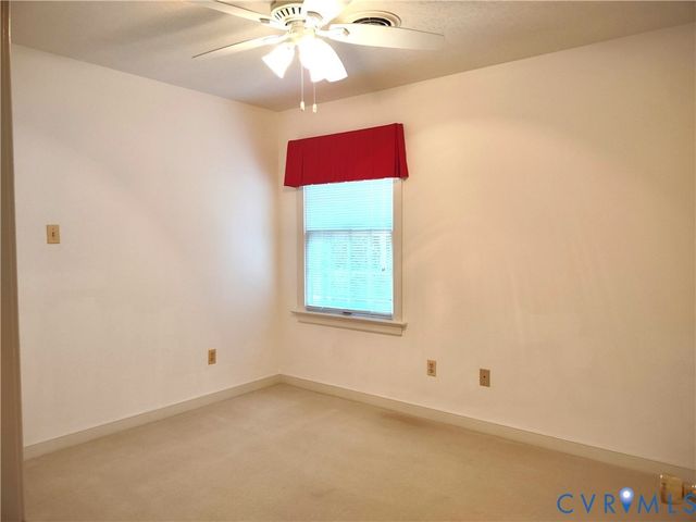 715 Reese Dr, Sandston, VA 23150