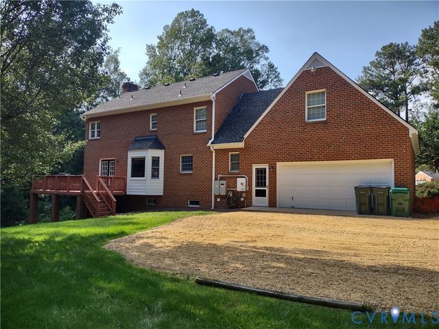 715 Reese Dr, Sandston, VA 23150