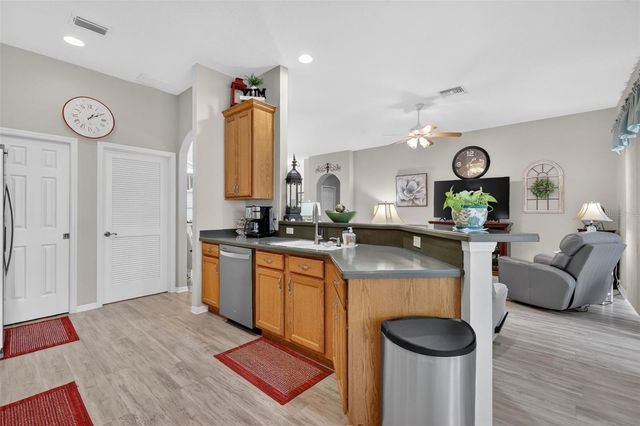 5334 POND CROSSING PLACE, Leesburg, FL 34748