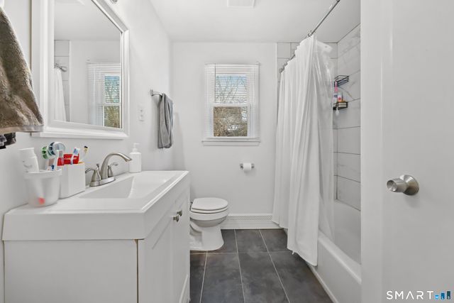 95 Alexander Avenue, Bridgeport, CT 06606