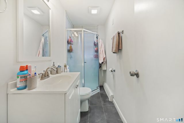 95 Alexander Avenue, Bridgeport, CT 06606