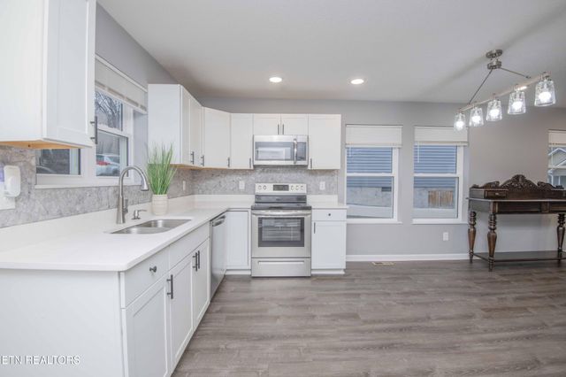 3425 Gap Rd, Knoxville, TN 37921