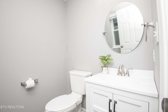 3425 Gap Rd, Knoxville, TN 37921