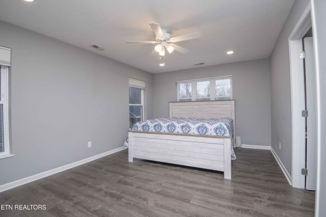 3425 Gap Rd, Knoxville, TN 37921