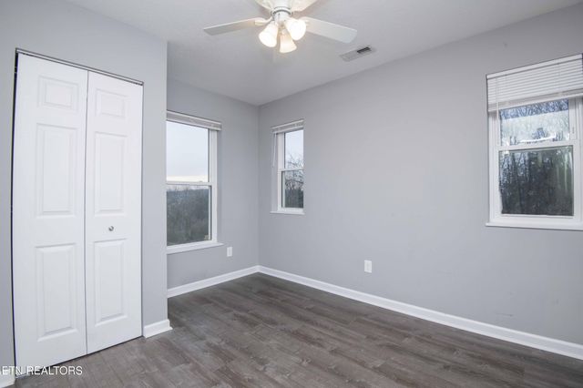 3425 Gap Rd, Knoxville, TN 37921