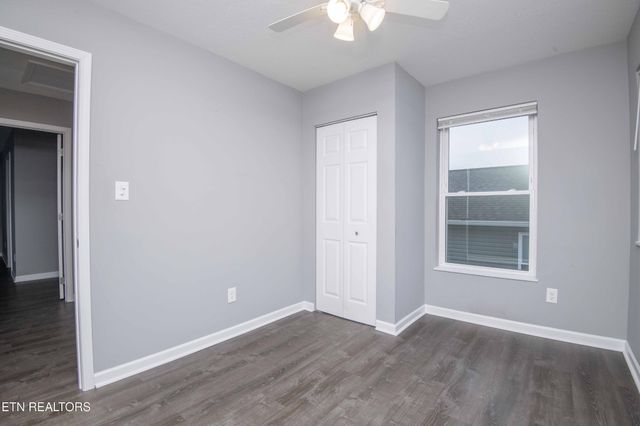 3425 Gap Rd, Knoxville, TN 37921