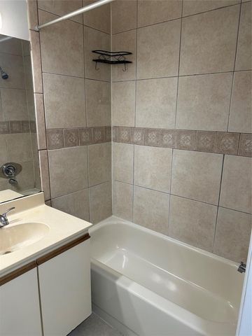 1706 Congressional Way 1706, Deerfield Beach, FL 33442