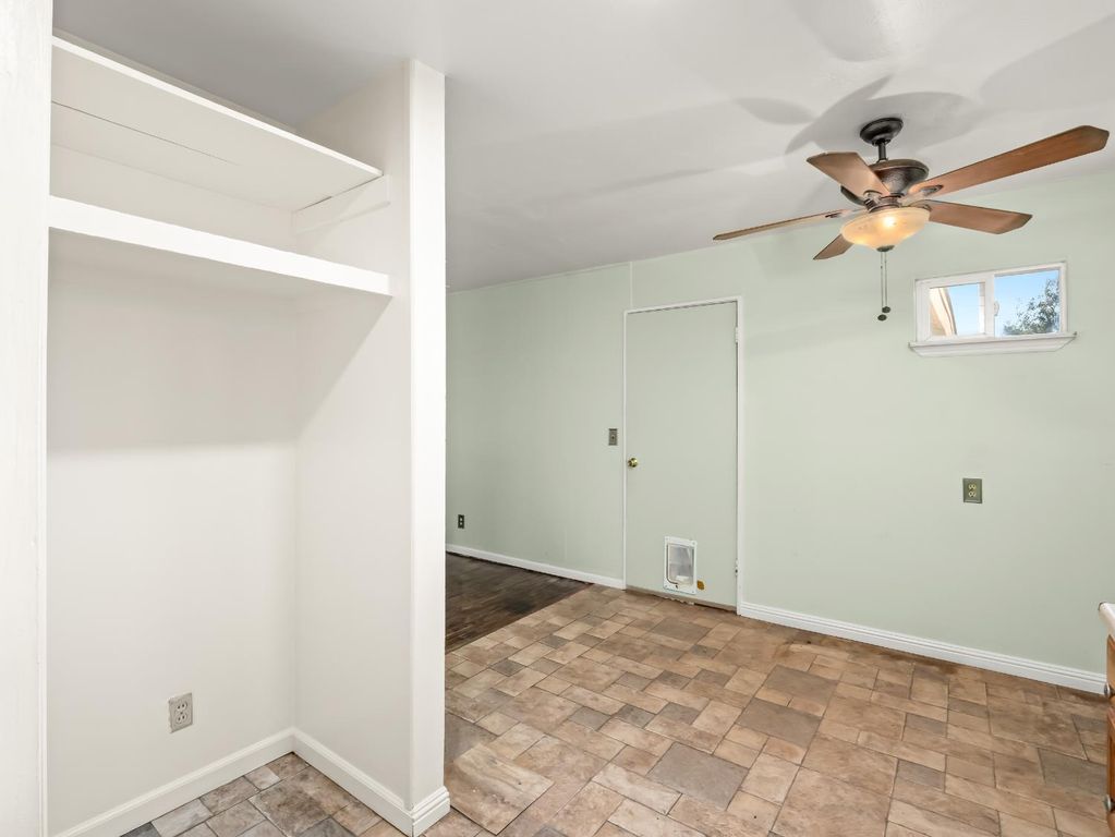 Image 12 of property listing at 1824 Vasquez Drive, Firebaugh, CA 93622