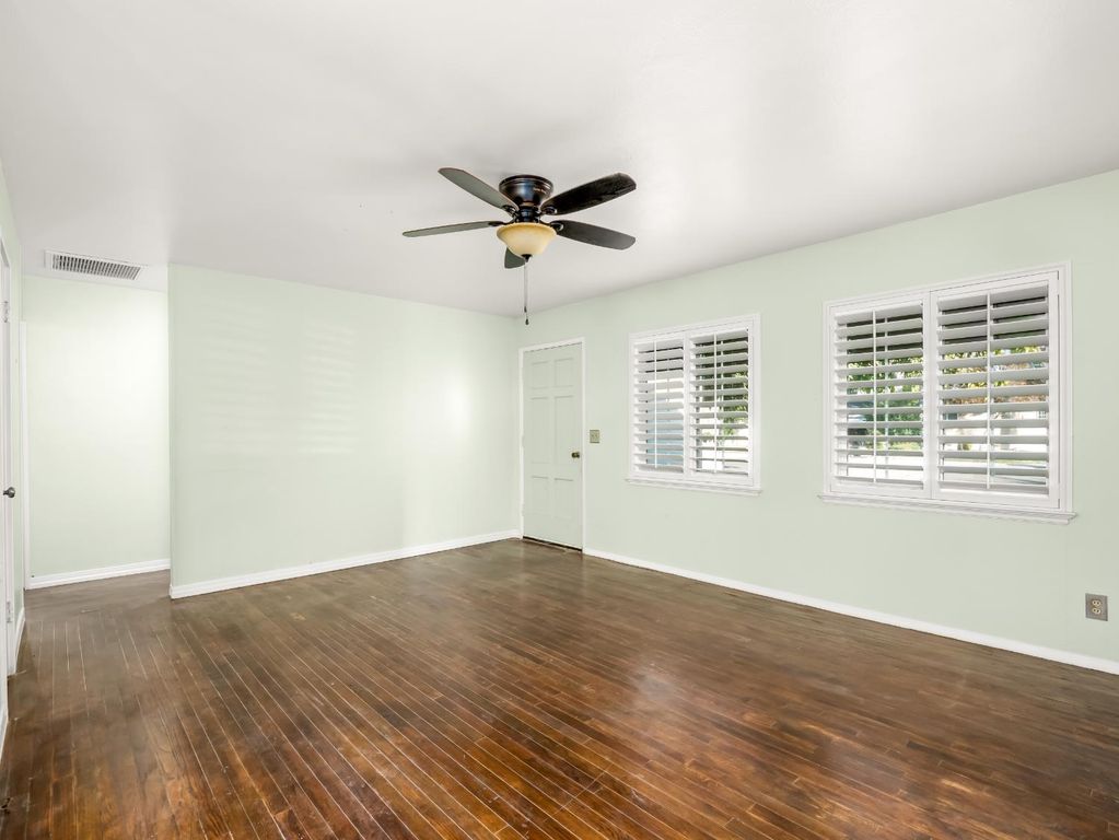 Image 19 of property listing at 1824 Vasquez Drive, Firebaugh, CA 93622