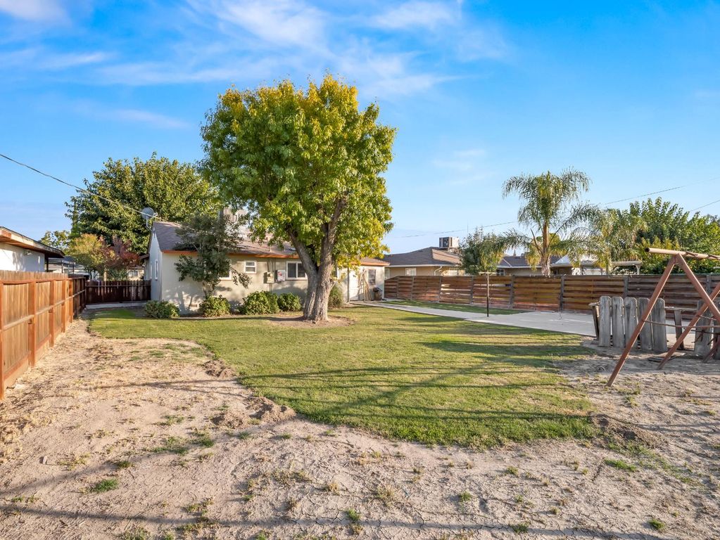 Image 22 of property listing at 1824 Vasquez Drive, Firebaugh, CA 93622