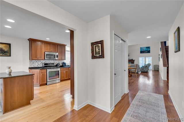 20 Saybrook Drive, Lancaster, NY 14086