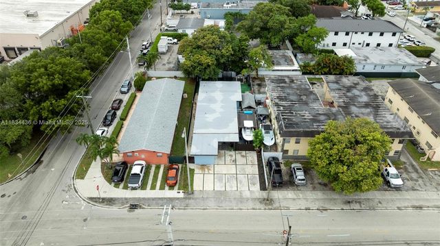 938 SE 12th St, Hialeah, FL 33010