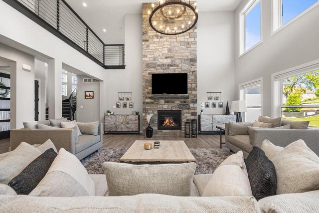 4814 East Kohler CIRCLE, New Berlin, WI 53146