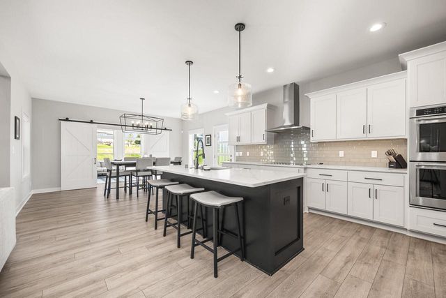 4814 East Kohler CIRCLE, New Berlin, WI 53146