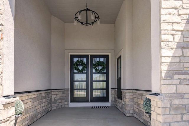 4814 East Kohler CIRCLE, New Berlin, WI 53146