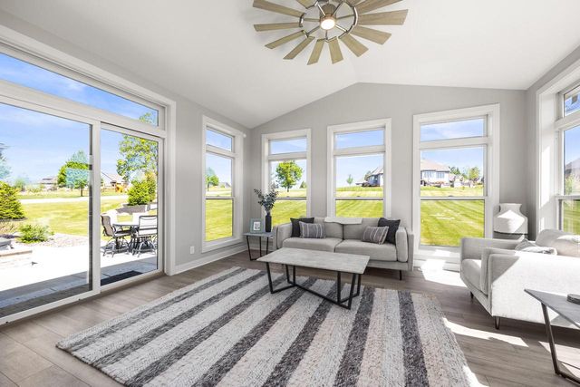 4814 East Kohler CIRCLE, New Berlin, WI 53146