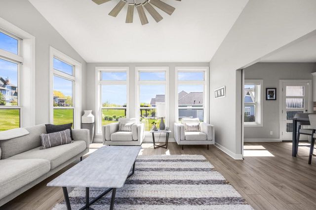 4814 East Kohler CIRCLE, New Berlin, WI 53146
