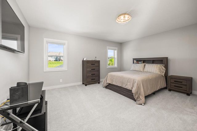 4814 East Kohler CIRCLE, New Berlin, WI 53146