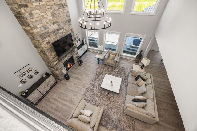 4814 East Kohler CIRCLE, New Berlin, WI 53146