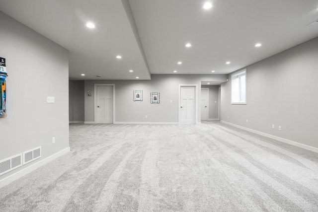 4814 East Kohler CIRCLE, New Berlin, WI 53146
