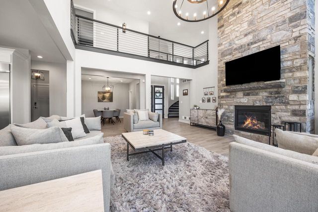 4814 East Kohler CIRCLE, New Berlin, WI 53146