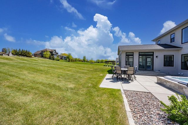 4814 East Kohler CIRCLE, New Berlin, WI 53146