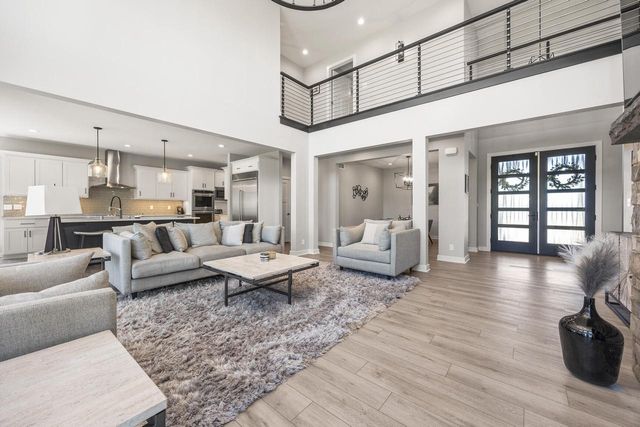 4814 East Kohler CIRCLE, New Berlin, WI 53146