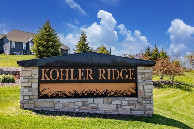 4814 East Kohler CIRCLE, New Berlin, WI 53146