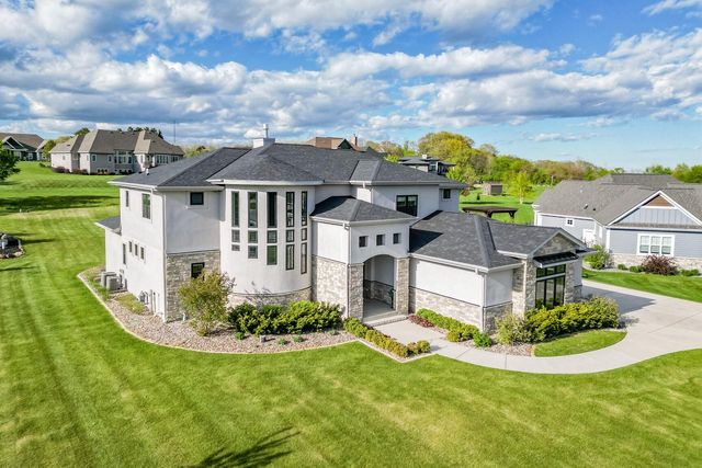 4814 East Kohler CIRCLE, New Berlin, WI 53146