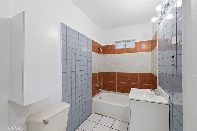 932 E 23rd Street, Long Beach, CA 90806