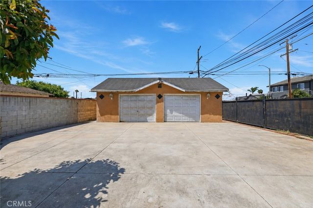 932 E 23rd Street, Long Beach, CA 90806