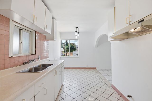 932 E 23rd Street, Long Beach, CA 90806