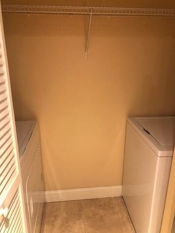 1000 Crystal Way C, Delray Beach, FL 33444