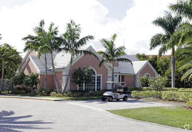 1000 Crystal Way C, Delray Beach, FL 33444