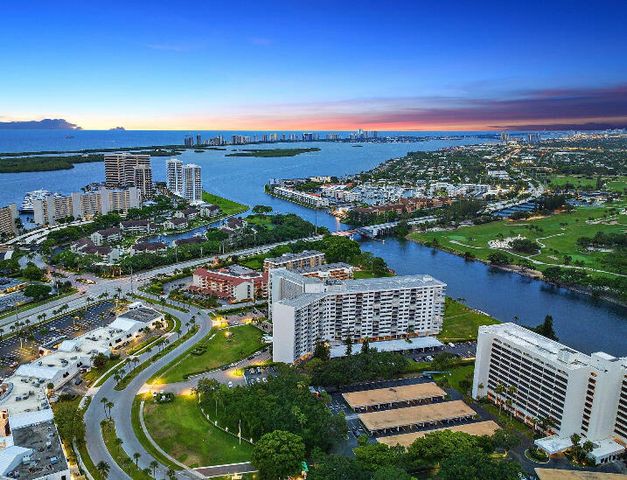 336 Golfview Road 719, North Palm Beach, FL 33408