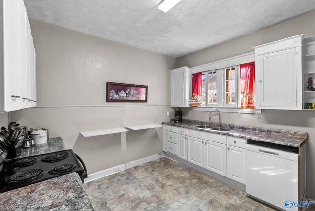 317 7th Avenue NW, Decatur, AL 35601