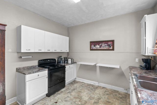 317 7th Avenue NW, Decatur, AL 35601